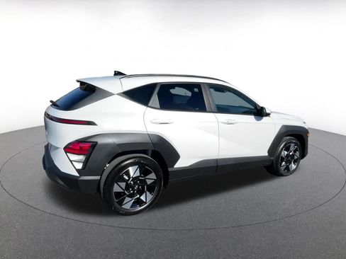 Used 2025 Hyundai Kona SEL image 15