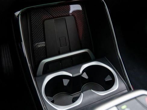 Certified 2025 BMW X2 xDrive28i w/ Premium Package image 27