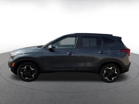 Used 2025 Kia Seltos S FWD image 9