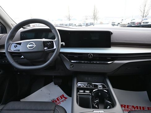 New 2025 Nissan Murano Platinum w/ Cargo Package AWD/4WD image 11