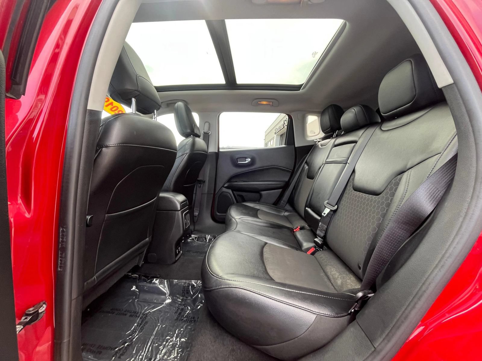 Used 2019 Jeep Compass Latitude AWD/4WD image 32