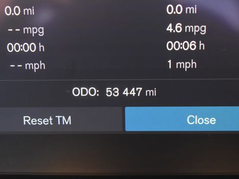 Used 2023 Volvo XC90 B6 Plus image 26