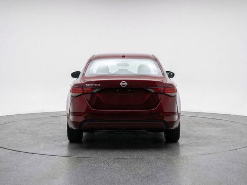 Used 2025 Nissan Sentra SV FWD image 7