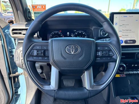 Used 2026 Toyota 4Runner Platinum AWD/4WD image 20