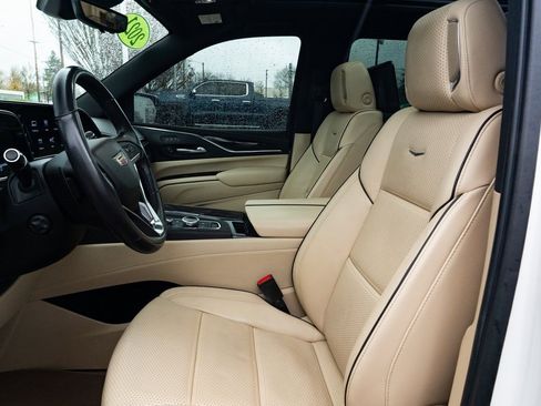 Used 2021 Cadillac Escalade ESV Premium Luxury w/ Driver Assist Tech Package image 21