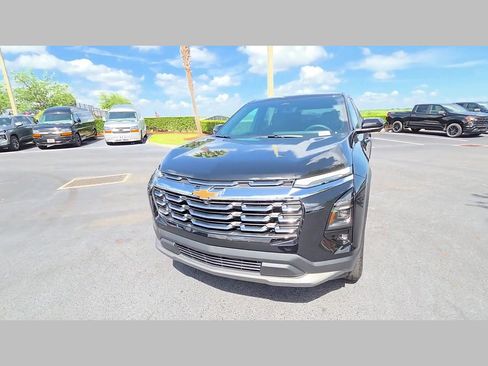 New 2026 Chevrolet Equinox LT w/ Convenience Package II FWD image 23