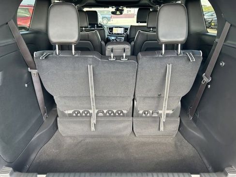 New 2027 Chrysler Pacifica Limited AWD/4WD image 9