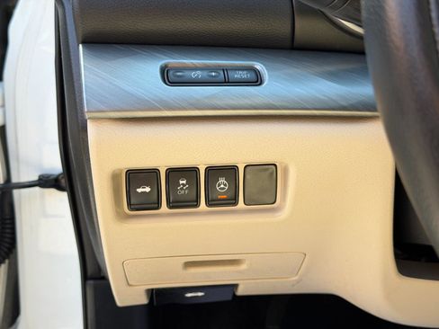 Used 2018 Nissan Maxima 3.5 SL FWD image 19