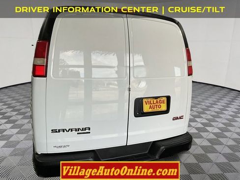 Used 2015 GMC Savana 2500 RWD image 3