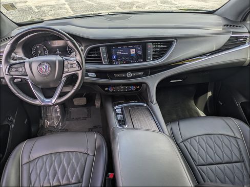 Used 2023 Buick Enclave Avenir AWD/4WD image 18