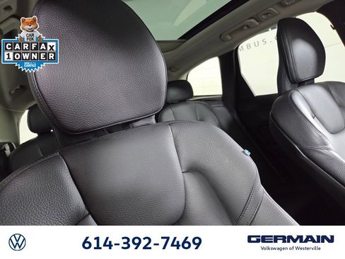Used 2023 Volvo XC60 B5 Plus AWD/4WD image 20