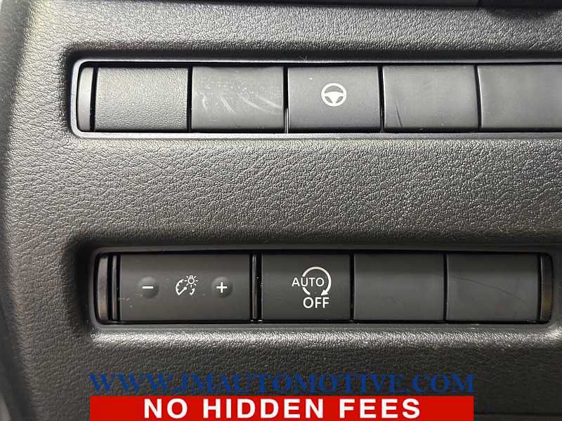 Used 2023 Nissan Rogue SV AWD/4WD image 31
