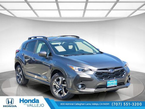Used 2025 Subaru Crosstrek 2.5i Premium AWD/4WD image 1