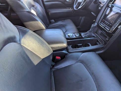 Used 2021 INFINITI QX80 Luxe image 12