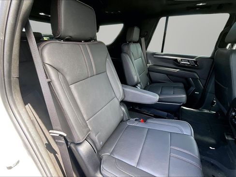 Used 2025 Chevrolet Tahoe RST w/ Comfort Package AWD/4WD image 17