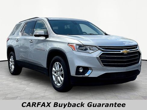 Used 2020 Chevrolet Traverse LT FWD image 3