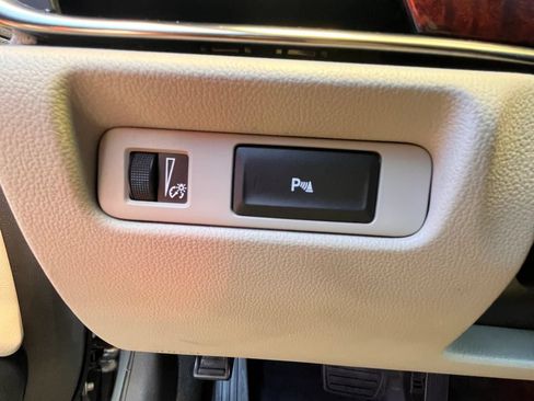 Used 2016 Cadillac ATS Luxury w/ Sun And Sound Package RWD image 24