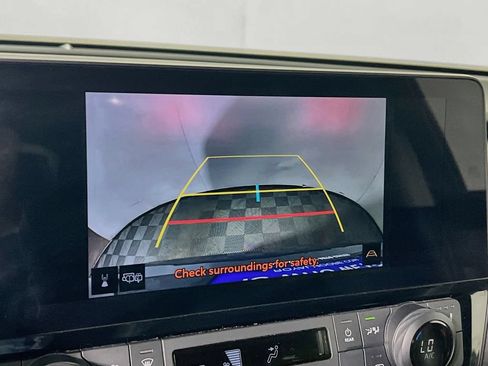 Certified 2025 Toyota Grand Highlander AWD image 12