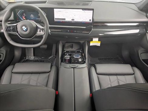 Used 2026 BMW 530i xDrive AWD/4WD image 15