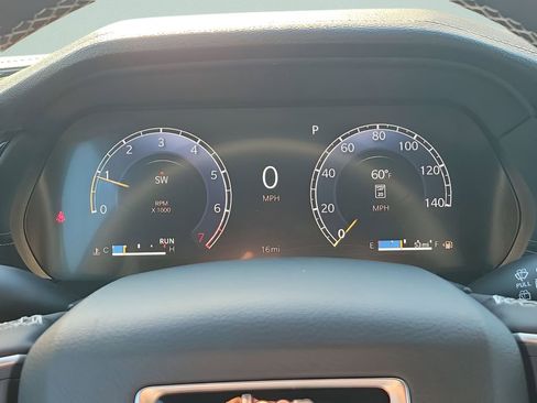 New 2026 Jeep Grand Cherokee Altitude image 37