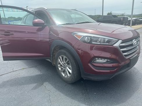 Used 2017 Hyundai Tucson SE w/ SE Popular Package 02 AWD/4WD image 4