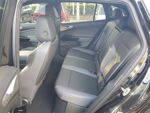 New 2025 Volkswagen ID.4 Pro S image 11