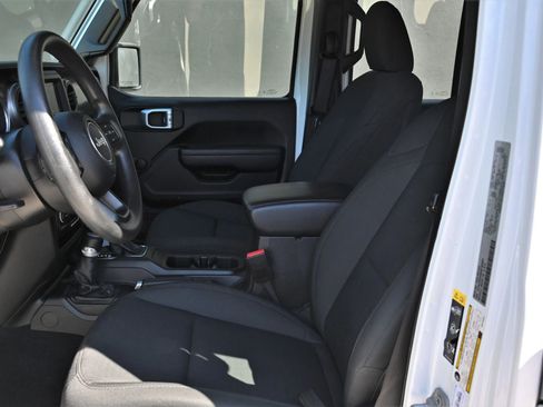 Used 2021 Jeep Wrangler Unlimited Sport AWD/4WD image 17