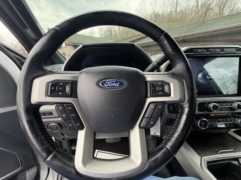 Used 2022 Ford F250 Lariat image 17