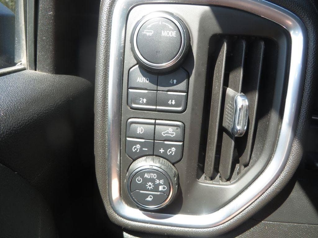 Used 2021 Chevrolet Silverado 2500 LTZ w/ LTZ Premium Package AWD/4WD image 23