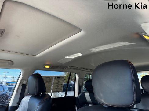 Used 2017 Nissan Armada SL w/ Moonroof Package image 25