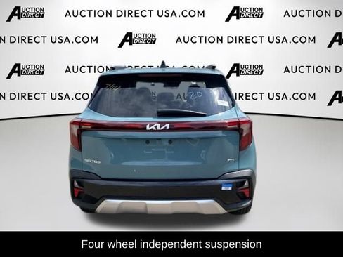 Used 2024 Kia Seltos EX AWD/4WD image 8