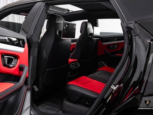 Used 2019 Lamborghini Urus image 50