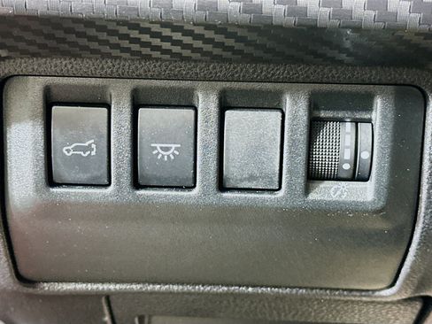 Used 2025 Subaru Ascent Premium image 17