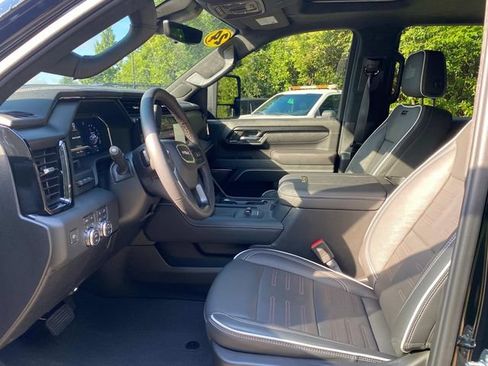 Used 2024 GMC Sierra 2500 AT4X w/ AT4X AEV Edition AWD/4WD image 11