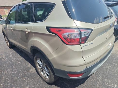 Used 2017 Ford Escape SE FWD image 6