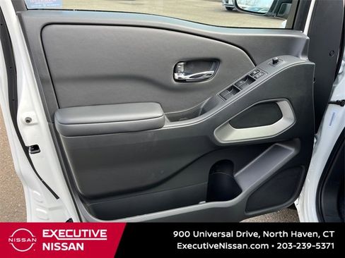 New 2025 Nissan Frontier SV image 9