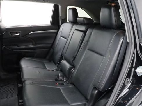 Used 2018 Toyota Highlander Limited w/ Protection Package #3 AWD/4WD image 29