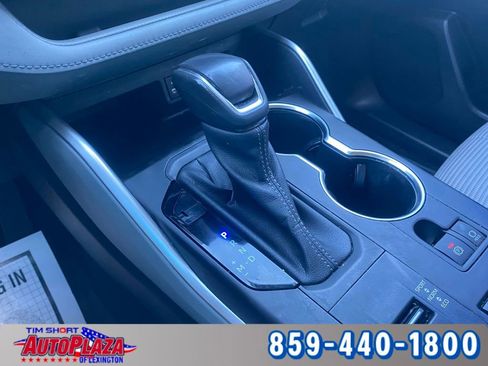 Used 2022 Toyota Highlander LE image 35