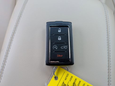 Used 2023 Jeep Grand Cherokee Limited w/ Black Appearance Package AWD/4WD image 38