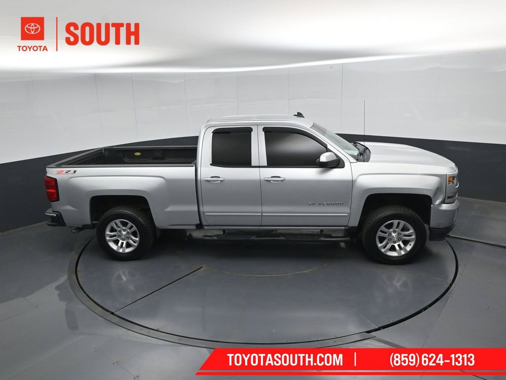 Used 2017 Chevrolet Silverado 1500 LT w/ All Star Edition AWD/4WD image 44
