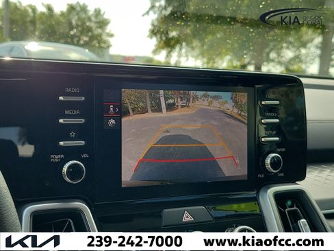 Used 2023 Kia Sorento LX FWD image 26
