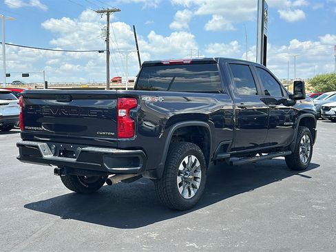 Used 2024 Chevrolet Silverado 2500 Custom w/ Custom Convenience Package AWD/4WD image 8