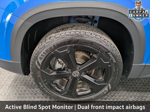 Used 2025 Volkswagen Taos SE AWD/4WD image 9