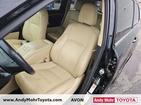 Used 2018 Toyota Highlander Limited image 10