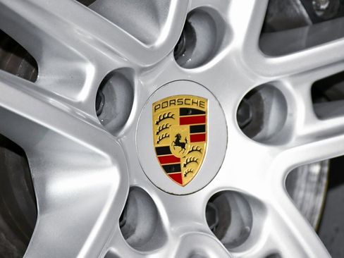 Used 2025 Porsche Macan image 86