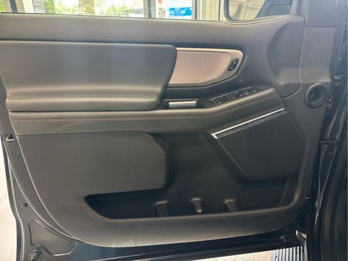 Used 2025 Ford Expedition Active AWD/4WD image 19