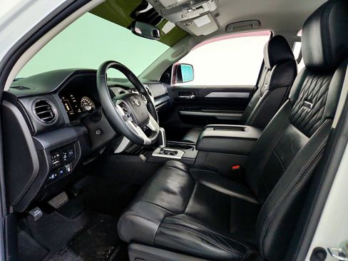 Used 2021 Toyota Tundra Platinum image 8