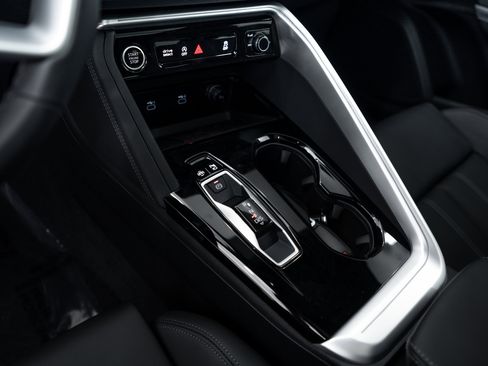 New 2025 Audi Q5 Premium Plus image 11