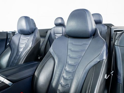 Used 2023 BMW M850i xDrive Convertible image 3