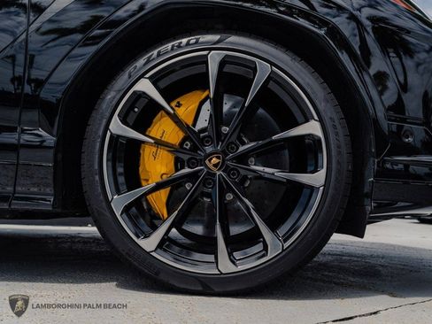 Used 2024 Lamborghini Urus S image 36